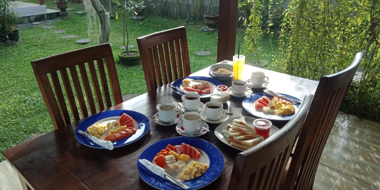 Mancur Guesthouse Ubud  Bagian luar foto
