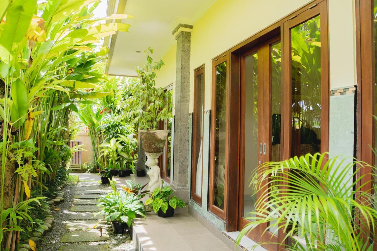 Mancur Guesthouse Ubud  Bagian luar foto